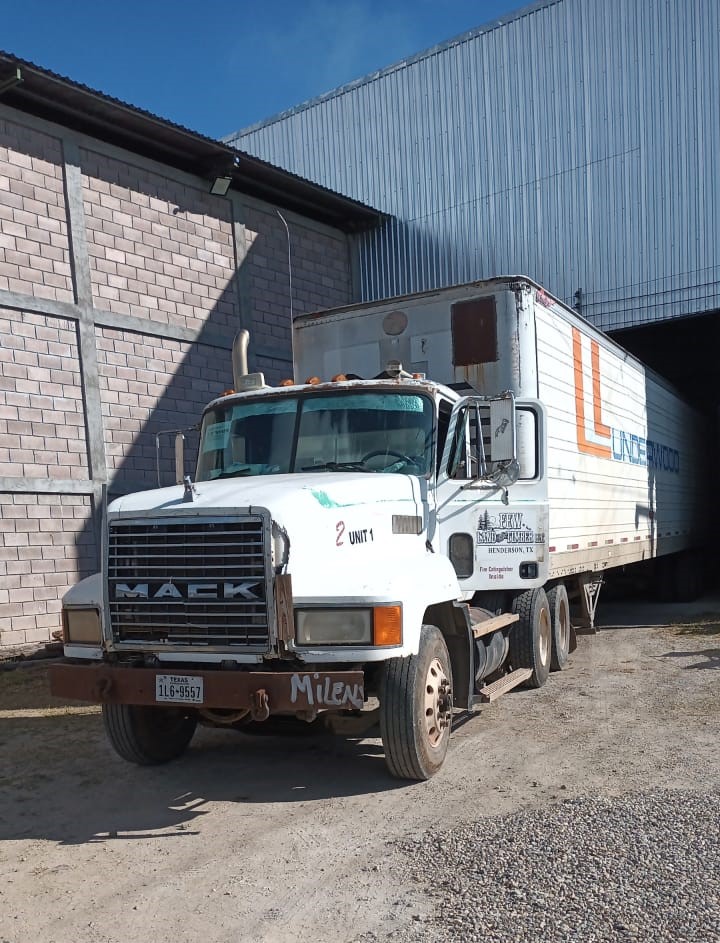  WE TRANSPORT YOUR COFFEE 